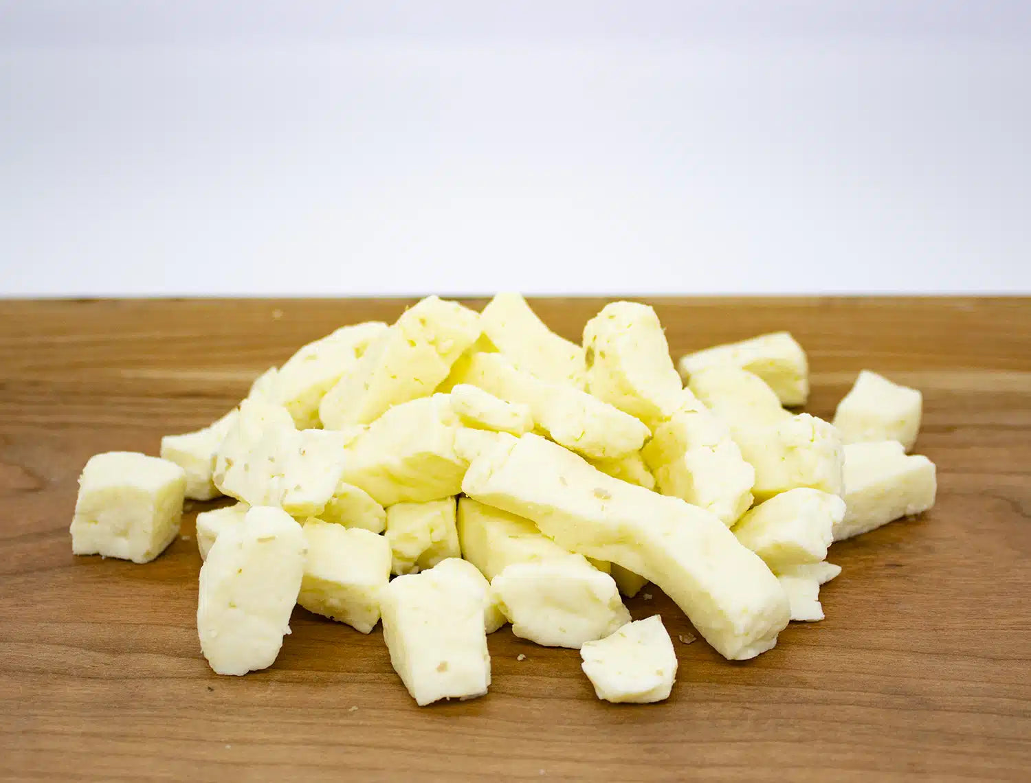 Bacon Horseradish Cheese Curds 8oz. Container